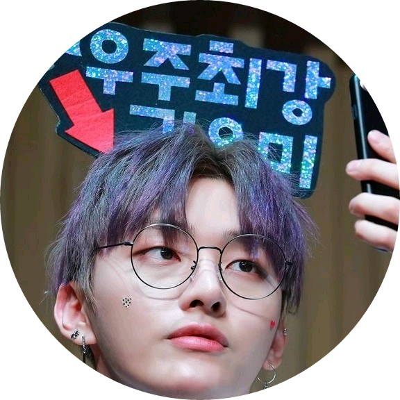 윤지성 image