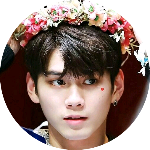 옹성우 image