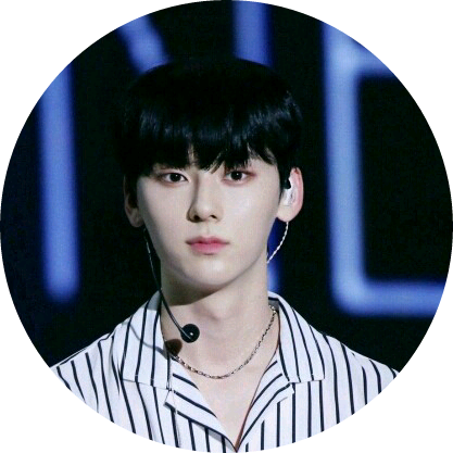 황민현 image