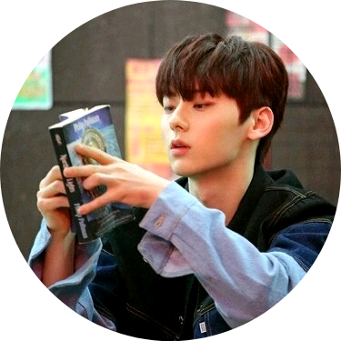 황민현 image