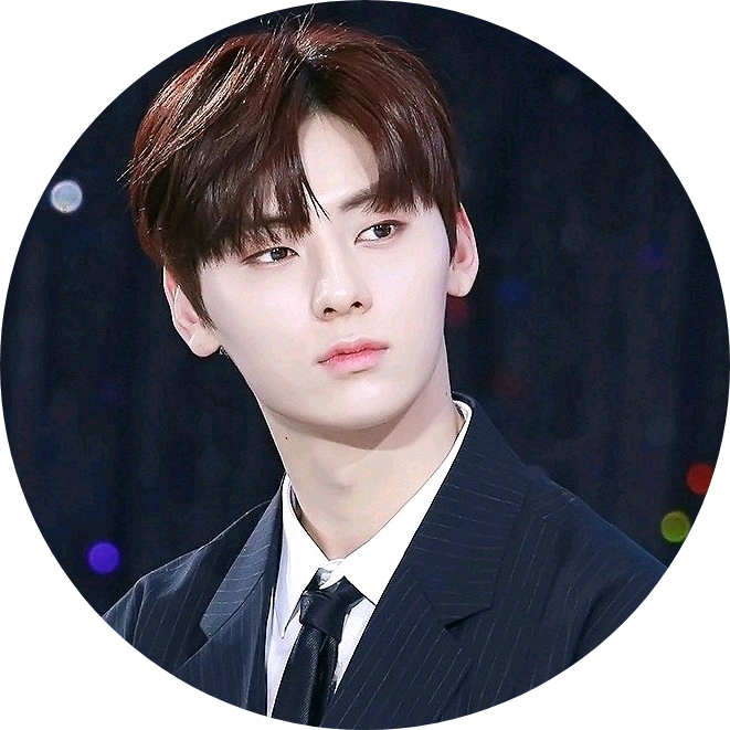 황 민현 image