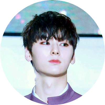 황민현 image