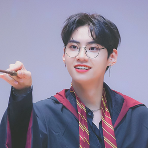 알콩달콩진혁해v2-휴식 profile image