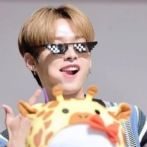 strayateez profile image