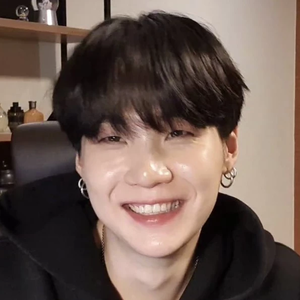 x0NLYBTSx profile image