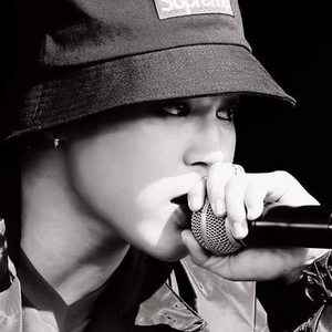 ArtemiSS⟭⟬⁷ profile image