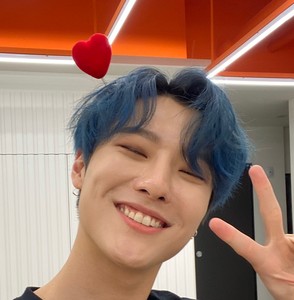 moodzblueblue3 profile image