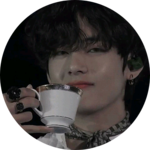 태형이머리에산지7년째 profile image