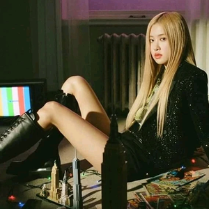 RoséLaurent profile image