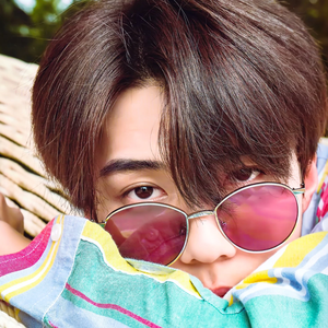 DhebyOSH profile image