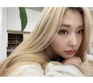 dinny9698 profile image