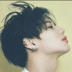 LoveT1001101 profile image
