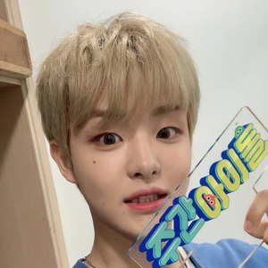 julidjihoon's profile image