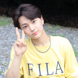 envydya profile image