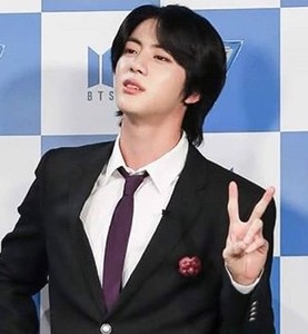 moonjinmoonjin profile image