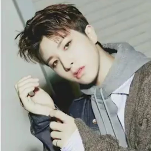 junghwanaaa profile image