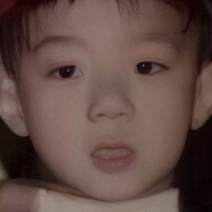 whiteskinee profile image