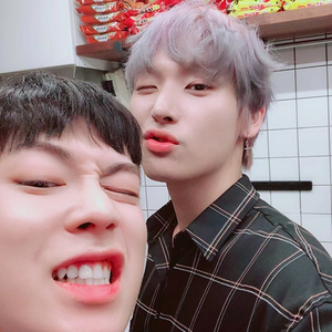 밤톨밤밤 profile image