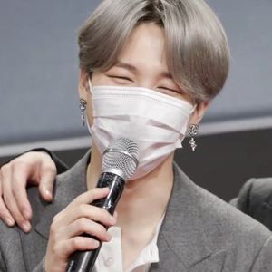 staydani profile image