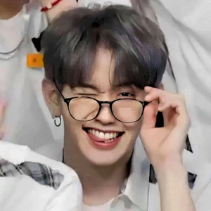 elyshiii profile image