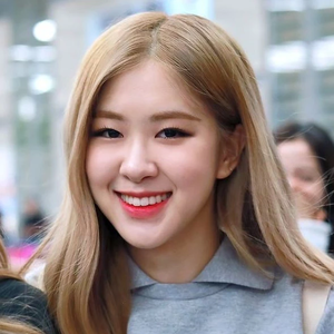 roseanneparkloves profile image