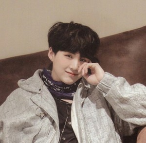 잘생김이뷔글뷔글 profile image