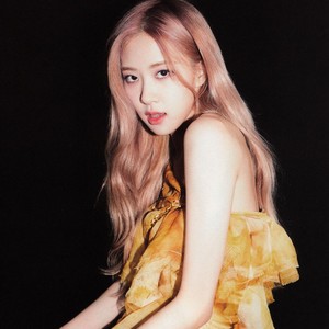 rosiehank profile image