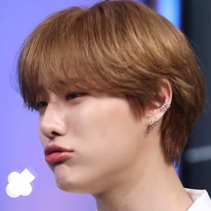 갈몽희85 profile image