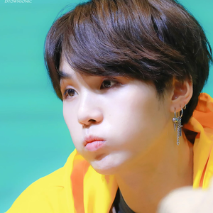 elle⁷ profile image