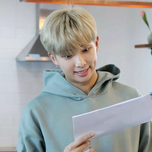 farahlov profile image