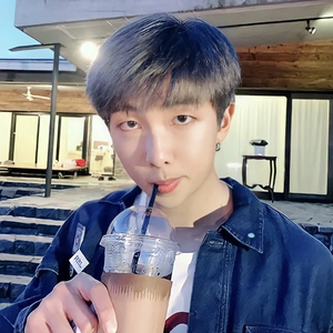 manamanaa profile image