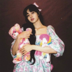 lalisamanolarga profile image