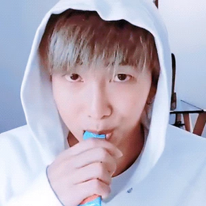 0Foreverrain0 profile image