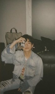 iamthisclosetodying profile image