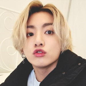 iJKSTAY profile image