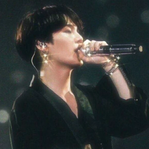 Carolandbangtan profile image