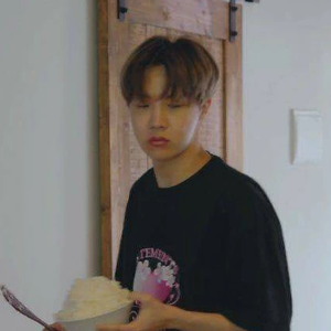 chibihobii profile image