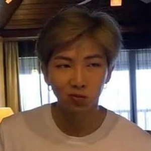 KSJKNJdls profile image