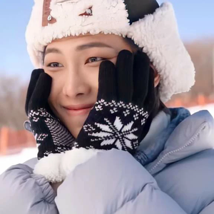 joonie7moon profile image