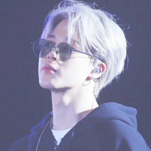 purplelyy profile image