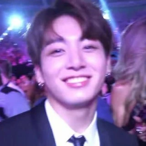 loveggukie profile image