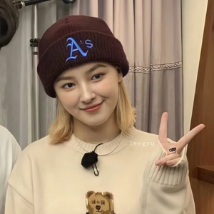 nancymomoland's profile image