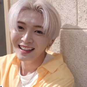 룐님 profile image