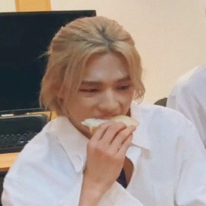 HyunJ8 profile image