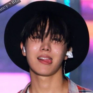 njsjyghsjmthjk profile image