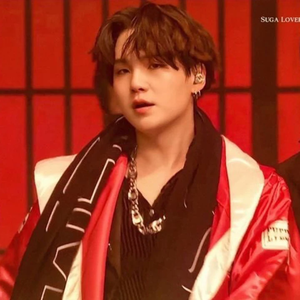 TizzyMochi profile image