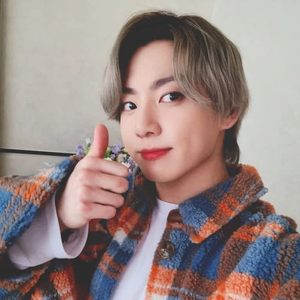 taeflor profile image