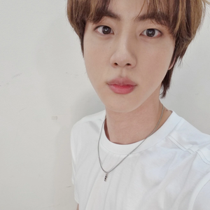 Jinnie041292 profile image