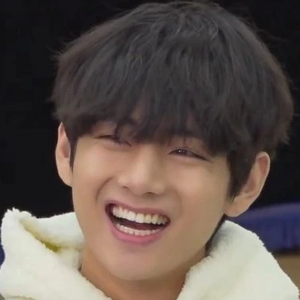 amyyyyyyAalo profile image