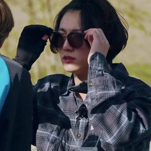 03Seesaw profile image